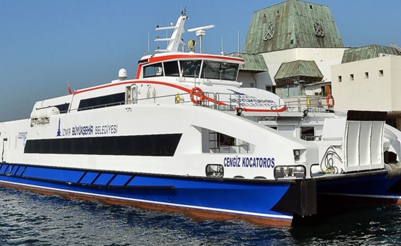 İzmir’in yeni gemisi Cengiz Kocatoros Körfez’e indi